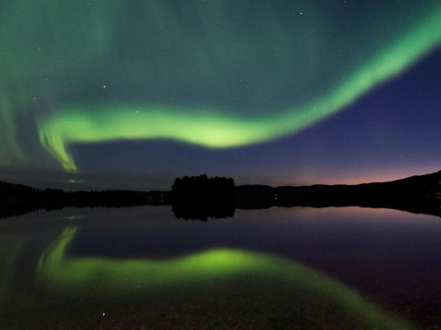 geomagnetic storm aurora forecast northern lights could be seen in 18 u s states on new year s eve