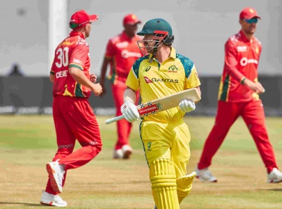 inglis ellis seal australia s 3 0 sweep
