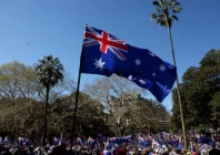 demonstrators carry australian flags during the march for australia anti immigration rally in sydney australia august 31 2025 photo reuters demonstrators carry australian flags during the march for australia anti immigration rally in sydney australia august 31 2025 photo reuters
