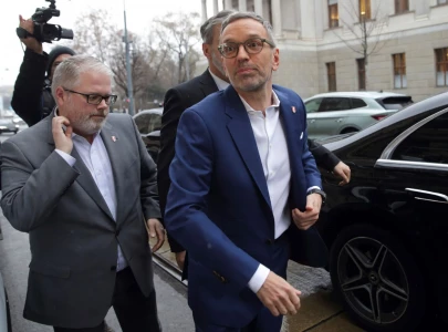 talks to form austria s first far right led govt fail talks to form austria s first far right led govt fail