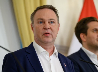 we are not part of trump s chaotic policy says austria s vice chancellor