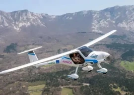 electric plane makes first real world cargo test flight in norway electric plane makes first real world cargo test flight in norway
