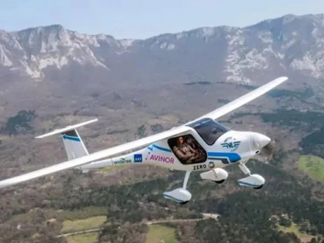 the small aircraft an alia built by us aircraft manufacturer beta flew the 160 kilometres 100 miles in a test run by the norwegian affiliate of the transport company bristow photo file the small aircraft an alia built by us aircraft manufacturer beta flew the 160 kilometres 100 miles in a test run by the norwegian affiliate of the transport company bristow photo file