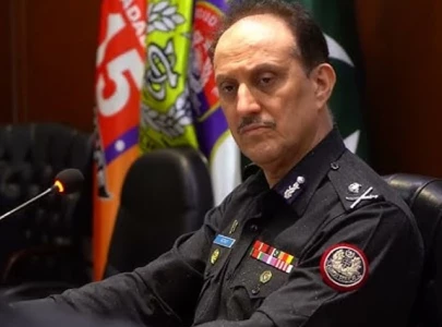 karachiites have right to fight back against street criminals aig