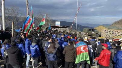 azerbaijan demands karabakh mine access as condition to end protests blocking road