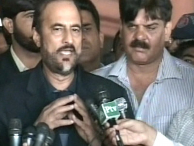 babar awan held at gunpoint