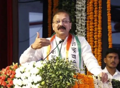 former maharashtra minister baba siddique dies after being shot in mumbai