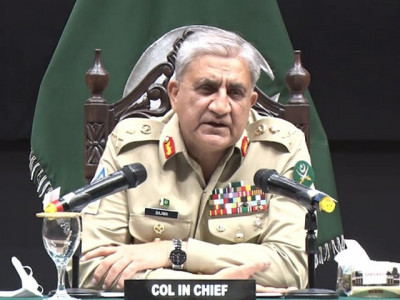 army chief lauds professionalism of baloch regiment