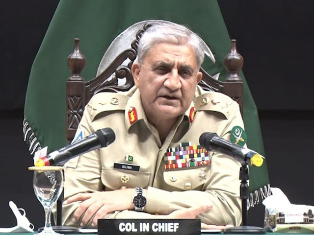 army chief lauds professionalism of baloch regiment army chief lauds professionalism of baloch regiment