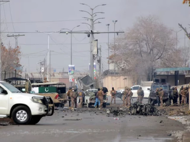 army soldiers gather at the site following attacks in quetta on january 31 2026 photo reuters army soldiers gather at the site following attacks in quetta on january 31 2026 photo reuters