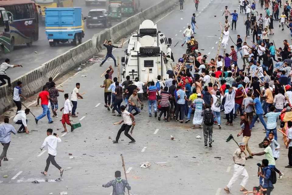 supporters of the bangladesh nationalist party bnp attack armed vehicles of police at shonir akhra area during their sit in rallies on the main entry points of the capital dhaka bangladesh july 29 2023 photo reuters supporters of the bangladesh nationalist party bnp attack armed vehicles of police at shonir akhra area during their sit in rallies on the main entry points of the capital dhaka bangladesh july 29 2023 photo reuters