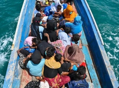 hundreds flee india migrant crackdown toward bangladesh hundreds flee india migrant crackdown toward bangladesh
