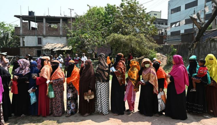 bangladesh s subsidy programme will provide cheap food to 10 million people until the end of ramazan photo afp