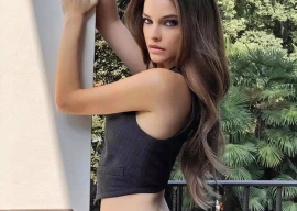 spring 2025 hair color trends from honey mushroom to caramel brown spring 2025 hair color trends from honey mushroom to caramel brown
