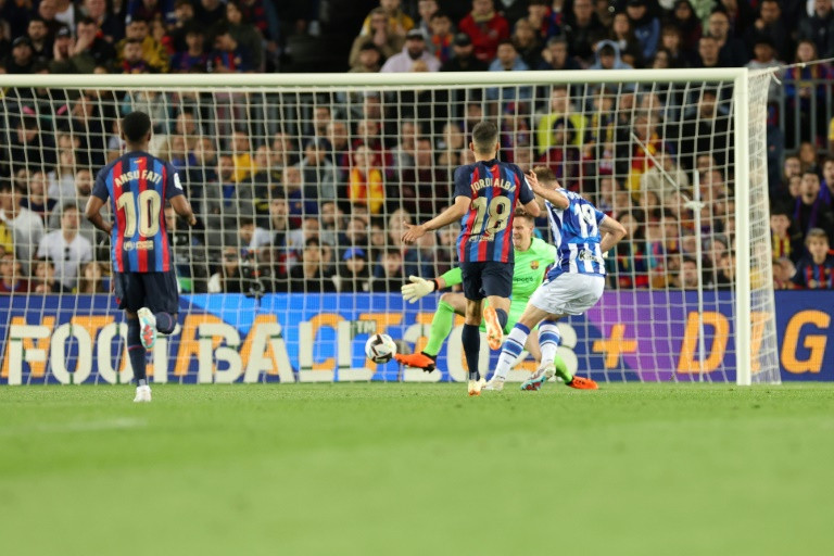 Real Sociedad earn crucial win at Barcelona