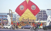 kites fill lahore s skies with colour