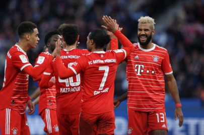 choupo moting double sends bayern top choupo moting double sends bayern top