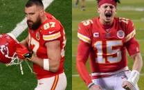 travis kelce opens up about patrick mahomes torn acl and surgery on his podcast