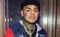 rapper tekashi 6ix9ine claims he shared jail cell with diddy we sleeping right next to each other rapper tekashi 6ix9ine claims he shared jail cell with diddy we sleeping right next to each other