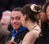 pete davidson and new girlfriend elsie hewitt enjoy courtside knicks date night as romance heats up