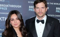 mila kunis spotted dining with mystery man amid growing divorce rumors with ashton kutcher