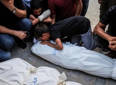 2 palestinians killed in israeli strike gunfire in gaza despite ceasefire