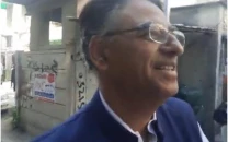 umar qaiser not in contact with tareen