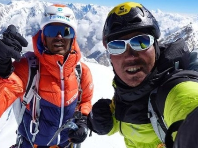 both the climbers have planned to climb noshaq and asturnal the other peaks in chitral photo app