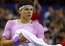 toronto champion shelton to start cincy