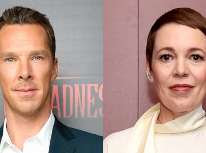 benedict cumberbatch and olivia colman set to star in the war of the roses remake