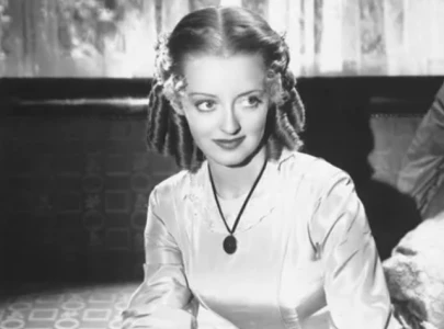 bette davis maine estate sells for 13 4m highest in state in a decade bette davis maine estate sells for 13 4m highest in state in a decade