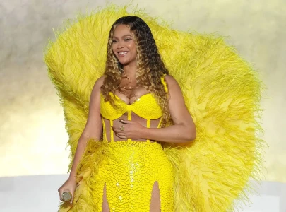 beyonce announces first new tour in nearly seven years