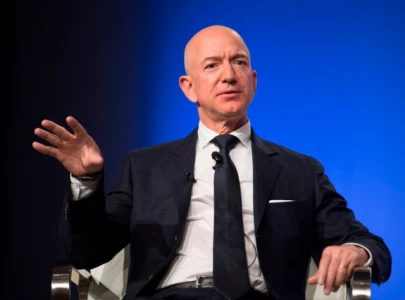 slate auto unveils 25k customisable ev pickup backed by jeff bezos