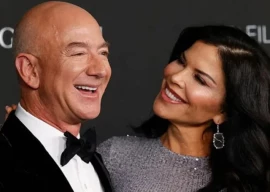 jeff bezos and fianc e lauren sanchez visited frog club splurged on a cheeky 1 000 purchase