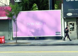 bieber surprises fans with swag ii bieber surprises fans with swag ii
