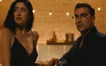 netflix series big mistakes debuts with 95 rotten tomatoes score