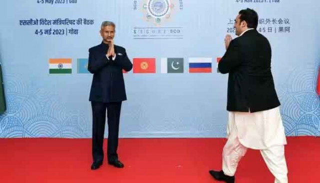 foreign minister bilawal bhutto zardari greeting indian external affairs minister subrahmanyam jaishankar photo twitter bbhuttozardari foreign minister bilawal bhutto zardari greeting indian external affairs minister subrahmanyam jaishankar photo twitter bbhuttozardari