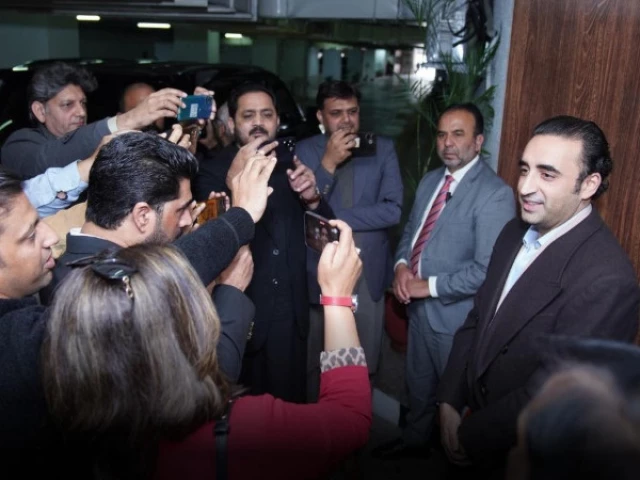 pakistan people s party chairman bilawal bhutto zardari speaking to media representatives at the parliament house on january 24 2025 photo ppp facebook