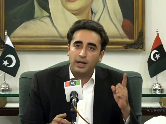 ppp chairman bilawal bhutto zardari addressing a news conference following the party s cec meeting in karachi on april 26 screengrab