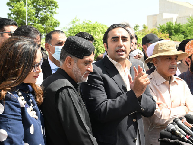 bilawal flanked by opposition leaders addressing the media in islamabad on march 25 photo ppp media cell