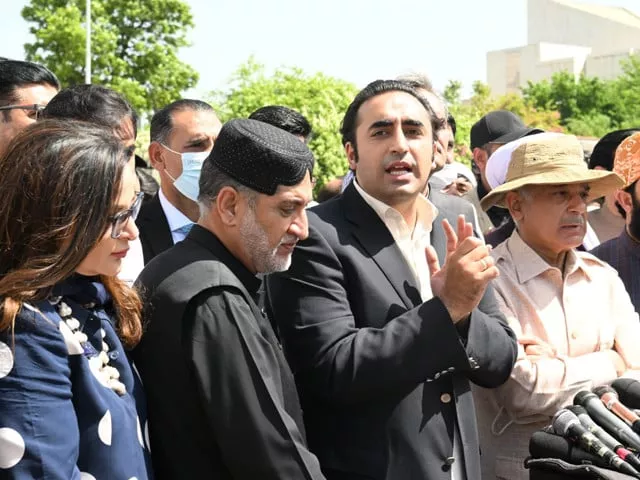 bilawal flanked by opposition leaders addressing the media in islamabad on march 25 photo ppp media cell bilawal flanked by opposition leaders addressing the media in islamabad on march 25 photo ppp media cell