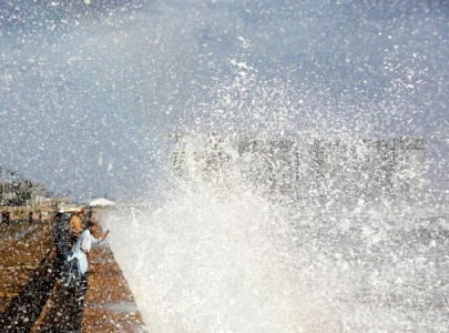 pakistan on tenterhooks as cyclone makes landfall today pakistan on tenterhooks as cyclone makes landfall today