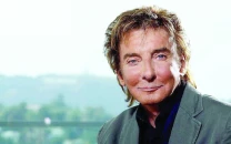 barry manilow reveals he has lung cancer