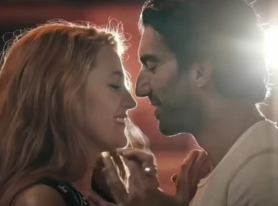 blake lively and justin baldoni s it ends with us dance scene similar to green lantern scene with ryan reynolds blake lively and justin baldoni s it ends with us dance scene similar to green lantern scene with ryan reynolds