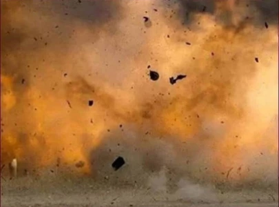 three killed two injured in karachi grenade blast