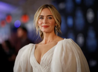 emily blunt reveals she once felt sick filming a kissing scene with a co star emily blunt reveals she once felt sick filming a kissing scene with a co star
