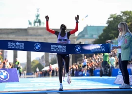 kenyan duo sawe and wanjiru triumph at berlin marathon kenyan duo sawe and wanjiru triumph at berlin marathon