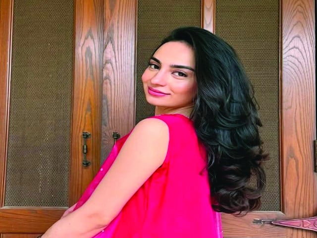 Mehar Bano slams the dark side of showbiz | The Express Tribune