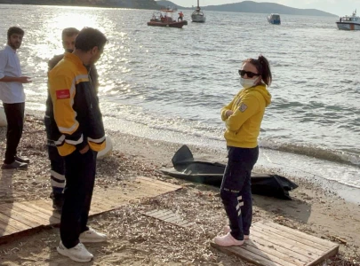 at least 17 migrants drown after boat sinks off western turkey at least 17 migrants drown after boat sinks off western turkey
