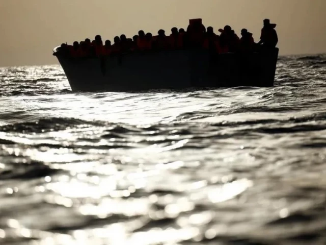 a file image of immigrant boat in pacific photo bbc a file image of immigrant boat in pacific photo bbc
